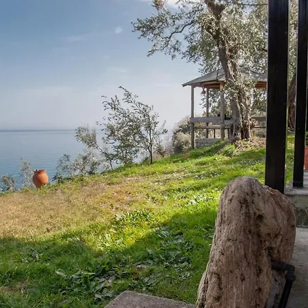 Дом отдыха Seaelia Cottagehouse