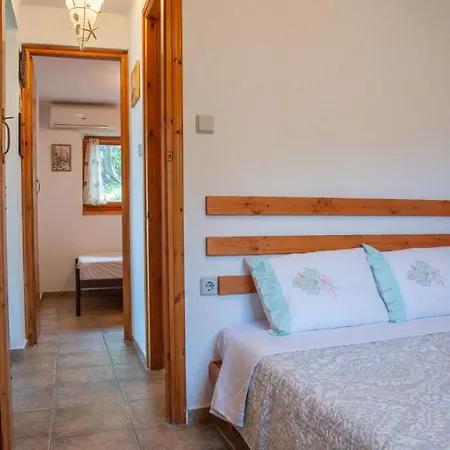 Дом отдыха Seaelia Cottagehouse *
