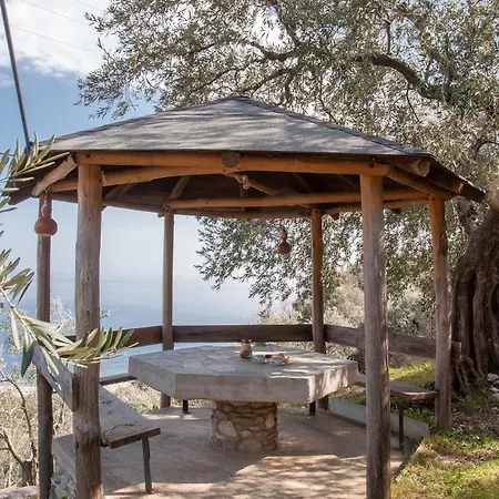 Seaelia Cottagehouse Дом отдыха *
